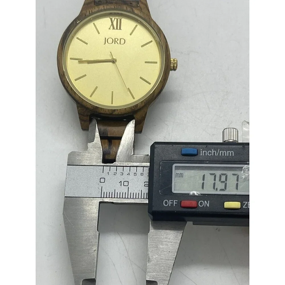 Jord Wood Watch GL 30 Frankie Series Born in St Louis 08/09/2017 Sapphir Crystal